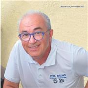 Professeur de français, mathématiques et anglais pour tout le cursus du secondaire, rattrapage, soutien scolaire, dynamique et patient.